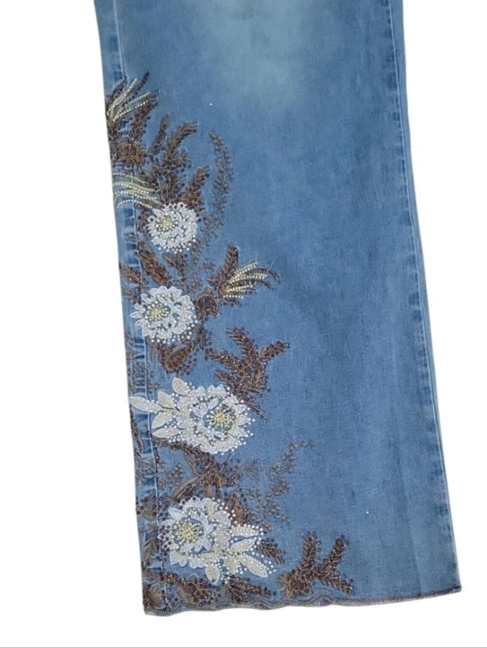 A.Z.I. Embroidered Light Blue Wide-Leg Lightweight Jeans Size 10